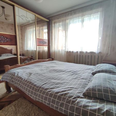Квартира 3 Кімнати Львів Район Сихів Вулиця Червоної Калини エクステリア 写真